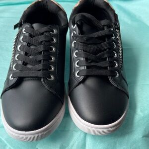 Black Women's Sneakers